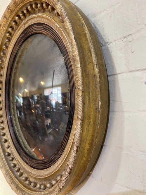 EARLY NINETEENTH CENTURY GILTWOOD CONVEX MIRROR - ADDITIONAL PHOTO 4