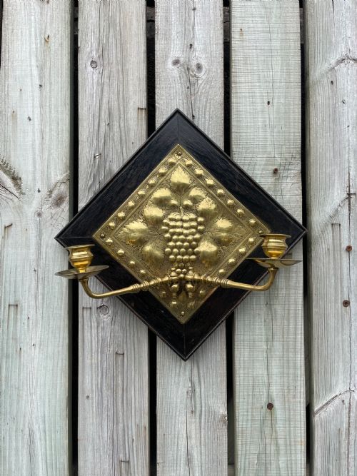 arts and crafts wall sconce - CATEGORY: ANTIQUE LIGHTING - DATED 1890