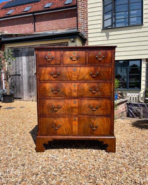 george ii chest of drawers - CATEGORY: ANTIQUE CHEST OF DRAWERS - DATED 18TH CENTURY