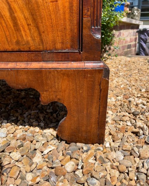 GEORGE II CHEST OF DRAWERS - ADDITIONAL PHOTO 8