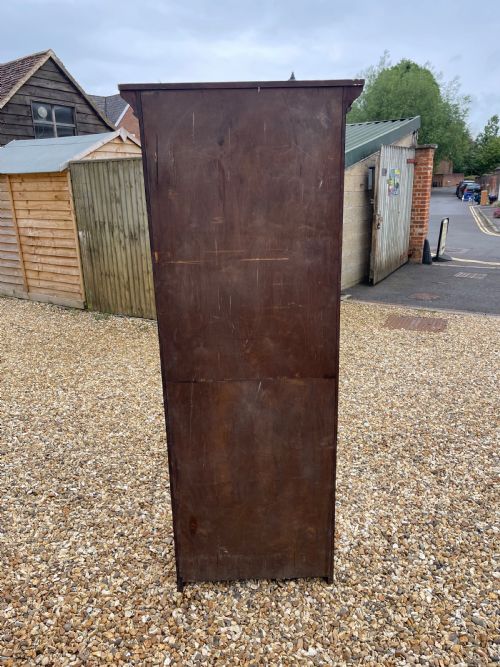 TALL OAK BOOKCASE - ADDITIONAL PHOTO 3