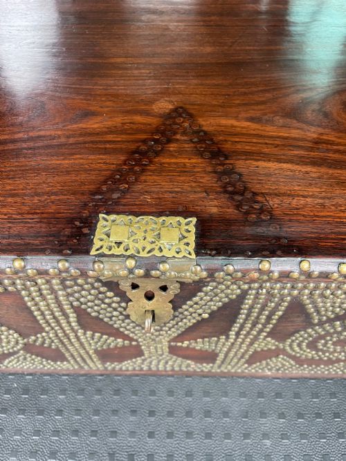 NINETEENTH CENTURY INDIAN ROSEWOOD TRUNK - ADDITIONAL PHOTO 2