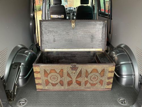 NINETEENTH CENTURY INDIAN ROSEWOOD TRUNK - ADDITIONAL PHOTO 3