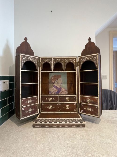 FINE NORTH INDIAN INLAID TABLETOP CABINET - ADDITIONAL PHOTO 3