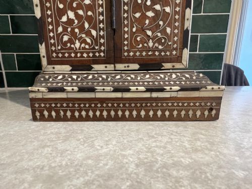 FINE NORTH INDIAN INLAID TABLETOP CABINET - ADDITIONAL PHOTO 8