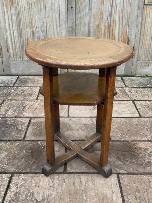 heals style oak table - CATEGORY: ANTIQUE FURNITURE - DATED 1920