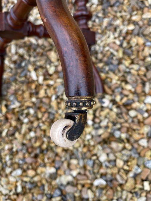 VICTORIAN BURR WALNUT TABLE - ADDITIONAL PHOTO 2