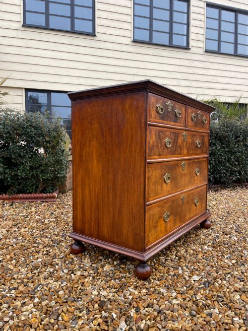 QUEEN ANNE STYLE WALNUT CHEST - ADDITIONAL PHOTO 1