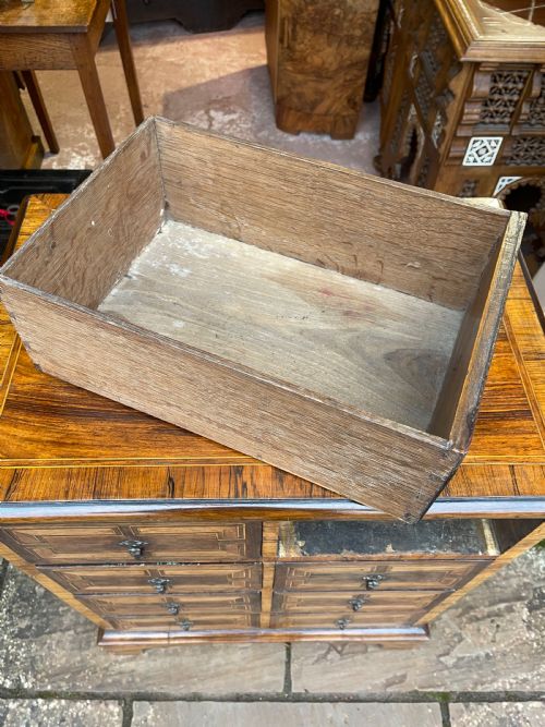 CHEST OF EIGHT DRAWERS - ADDITIONAL PHOTO 1