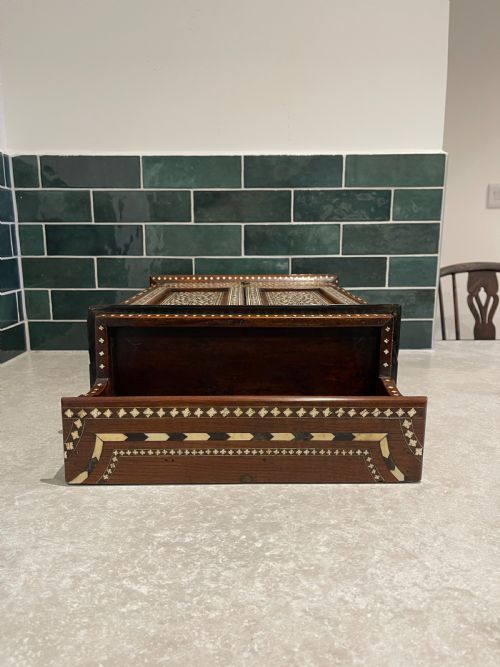 HOSHIARPUR TABLE CABINET - ADDITIONAL PHOTO 7