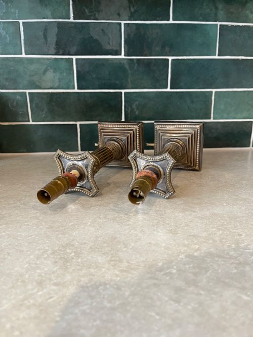 PAIR OF CORINTHIAN COLUMN LAMPS - ADDITIONAL PHOTO 2