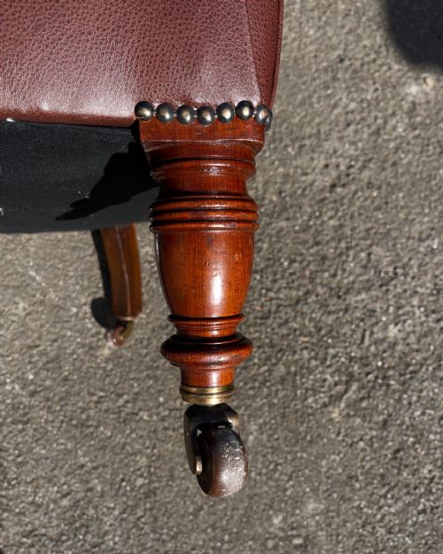 LEATHER ARMCHAIR - ADDITIONAL PHOTO 1
