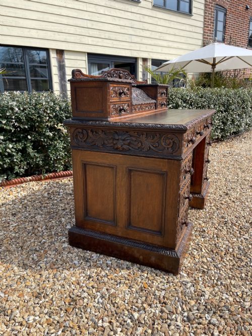 LATE VICTORIAN OAK PEDESTAL DESK - ADDITIONAL PHOTO 9