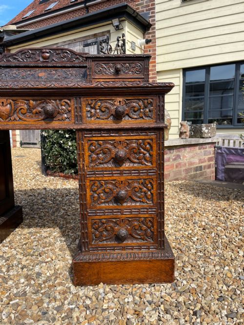 LATE VICTORIAN OAK PEDESTAL DESK - ADDITIONAL PHOTO 11