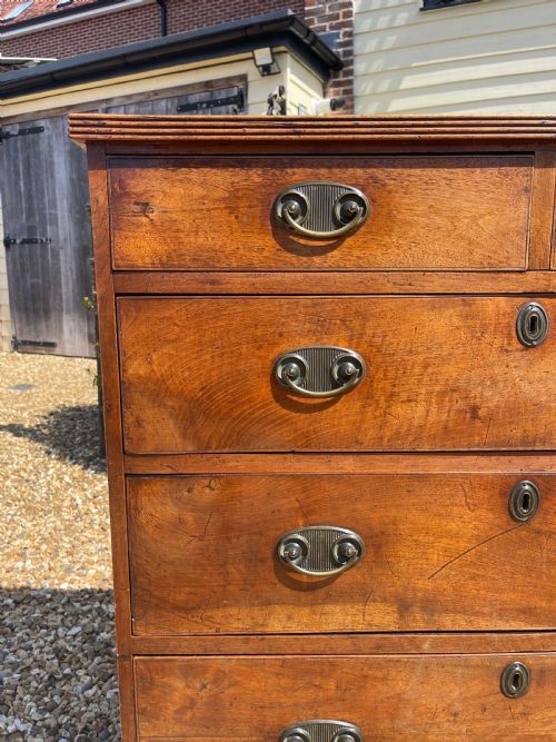GEORGE III CHEST OF DRAWERS - ADDITIONAL PHOTO 1