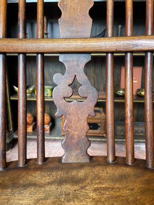 NINETEENTH CENTURY WINDSOR ARMCHAIR - ADDITIONAL PHOTO 2