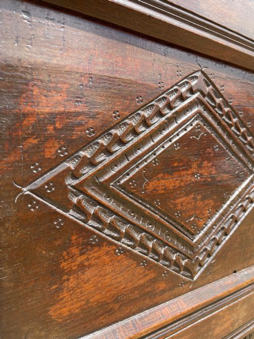 SEVENTEENTH CENTURY OAK CUPBOARD - ADDITIONAL PHOTO 1