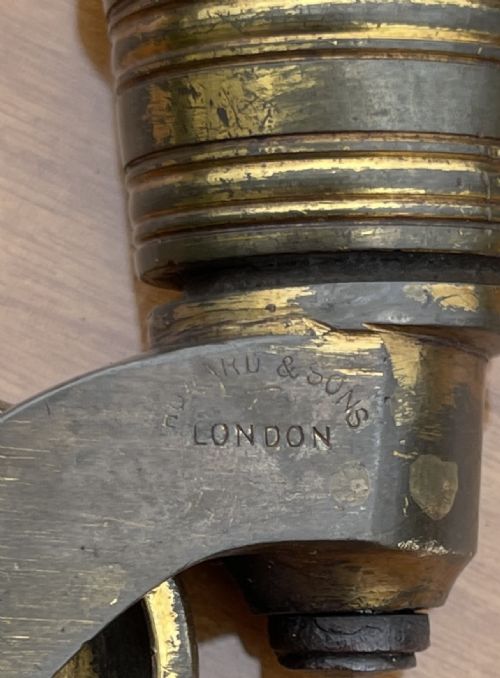HOWARD AND SONS ARMCHAIR - ADDITIONAL PHOTO 1