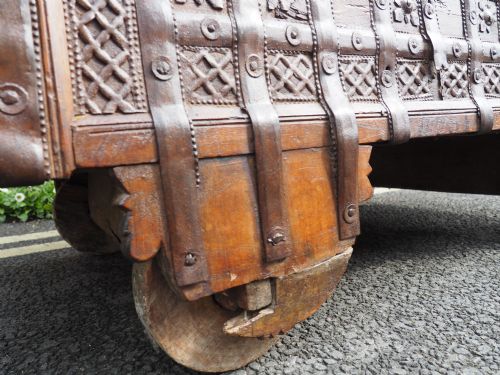 INDIAN TRUNK - ADDITIONAL PHOTO 9