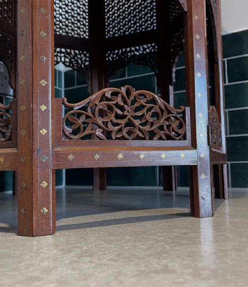 LARGE SIZE BRASS INLAID HOSHIARPUR TABLE - ADDITIONAL PHOTO 3