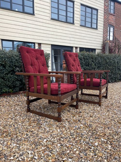 PAIR OF OAK RECLINING ARMCHAIRS - ADDITIONAL PHOTO 3