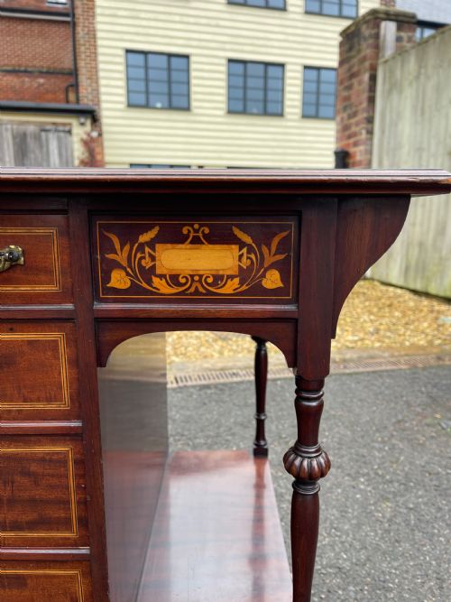 LATE NINETEENTH CENTURY MAHOGANY TABLE - ADDITIONAL PHOTO 4