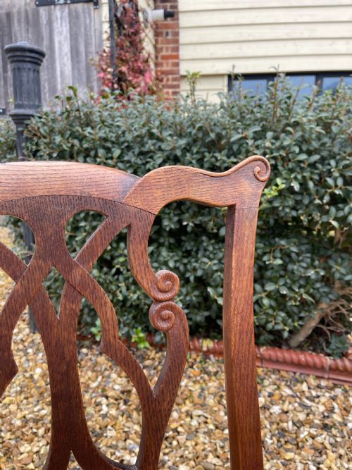 PAIR OF OAK GOSSIP CHAIRS - ADDITIONAL PHOTO 1