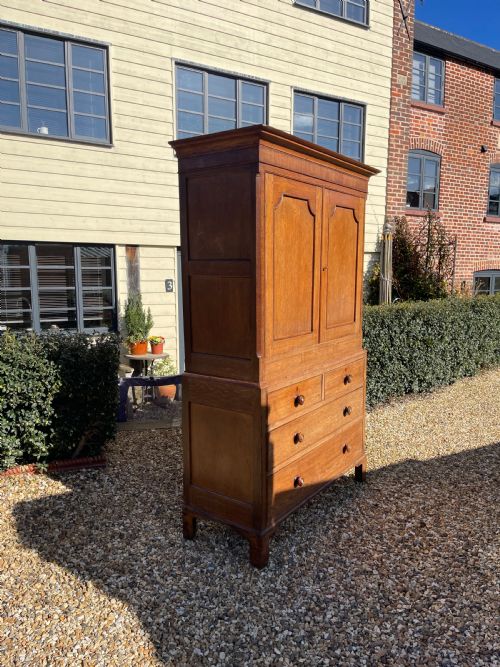 NINETEENTH CENTURY WELSH OAK CUPBOARD - ADDITIONAL PHOTO 4