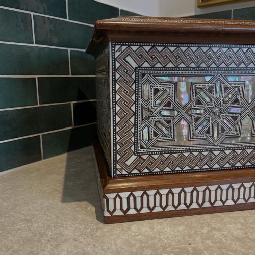 FINE OTTOMAN CHEST - ADDITIONAL PHOTO 1