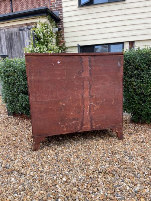 GEORGIAN MAHOGANY BOWFRONTED CHEST - ADDITIONAL PHOTO 4