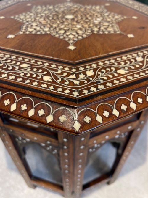 NINETEENTH CENTURY HOSHIARPUR TABLE - ADDITIONAL PHOTO 4