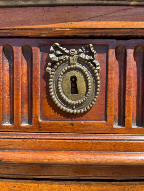 EIGHTEENTH CENTURY FRENCH CHERRYWOOD COMMODE - ADDITIONAL PHOTO 9