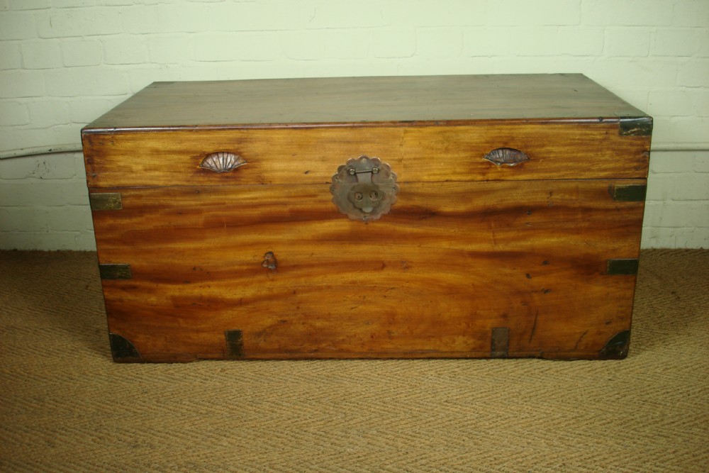 Camphor chest