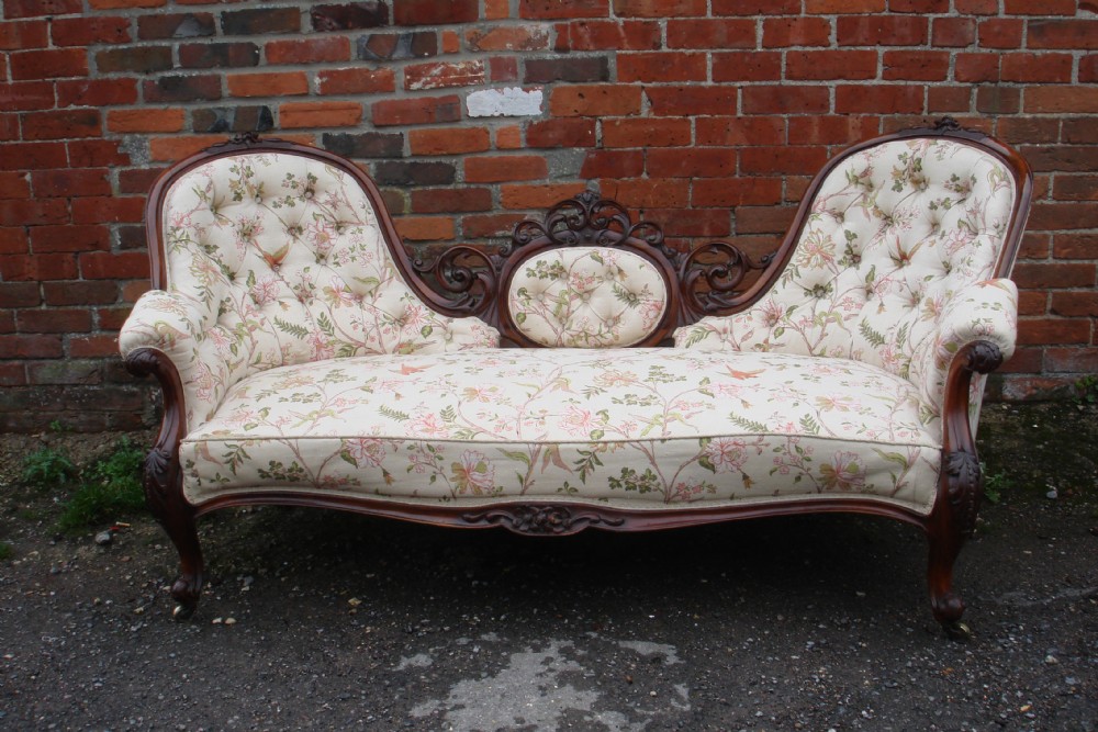 Victorian walnut double ended sofa