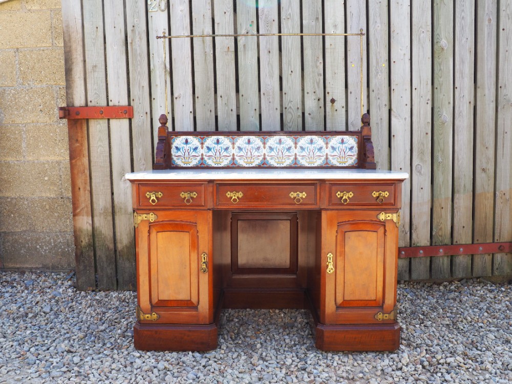 Victorian walnut washstand