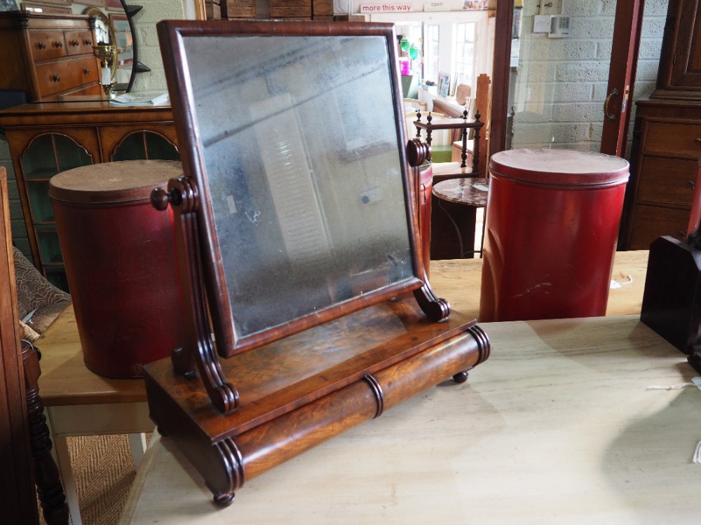 Georgian dressing mirror