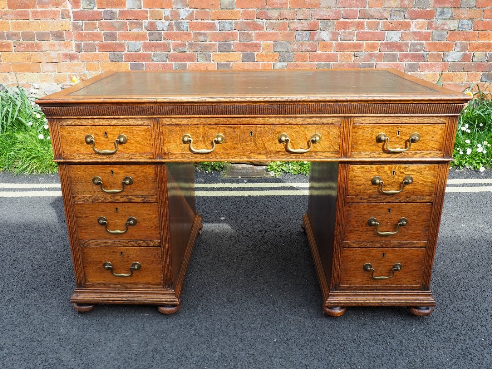 Victorian oak pedestal desk