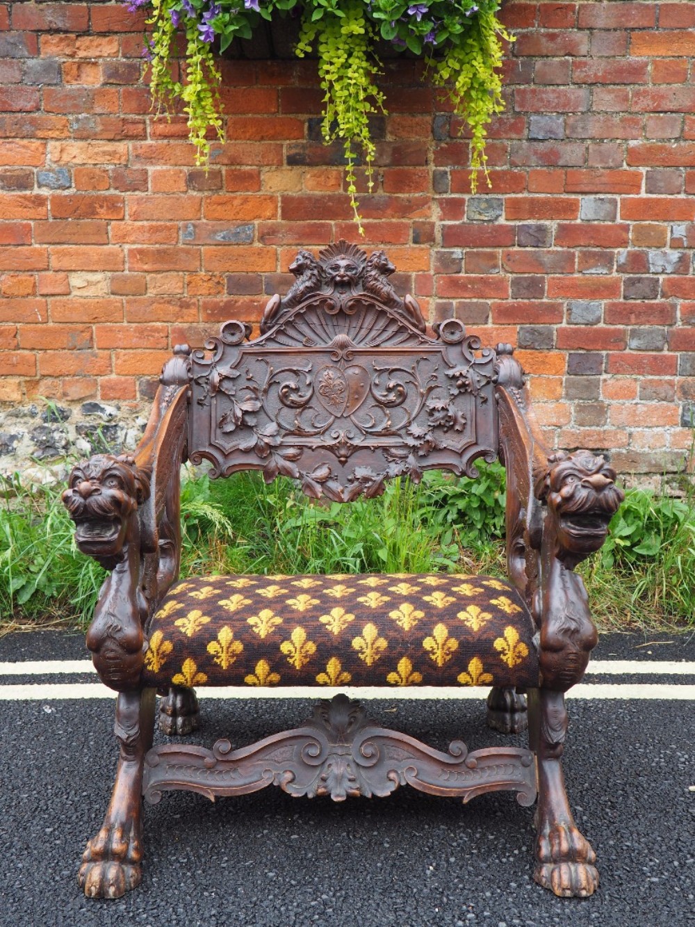 Italian hall chair