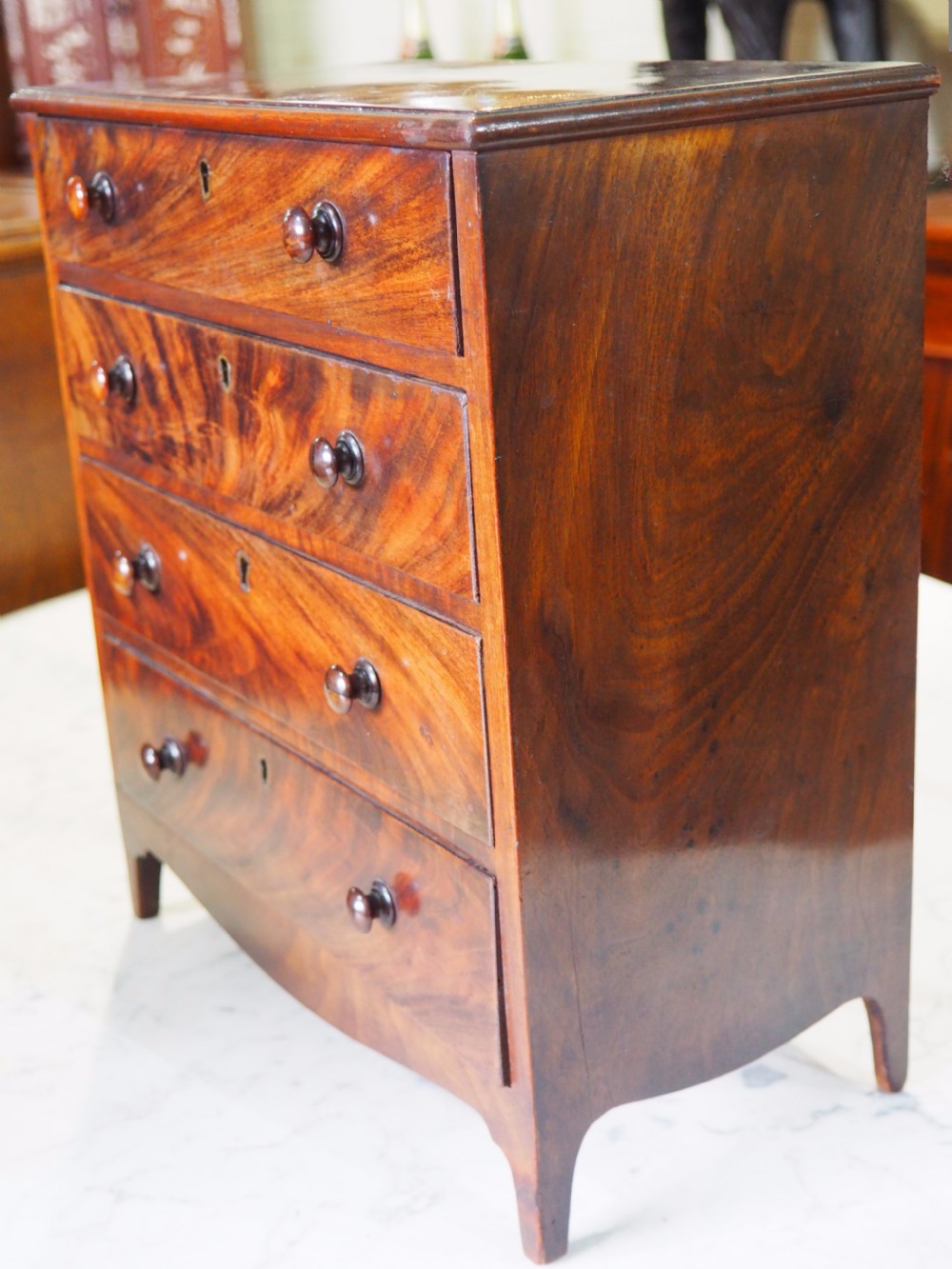 Apprentice chest View II
