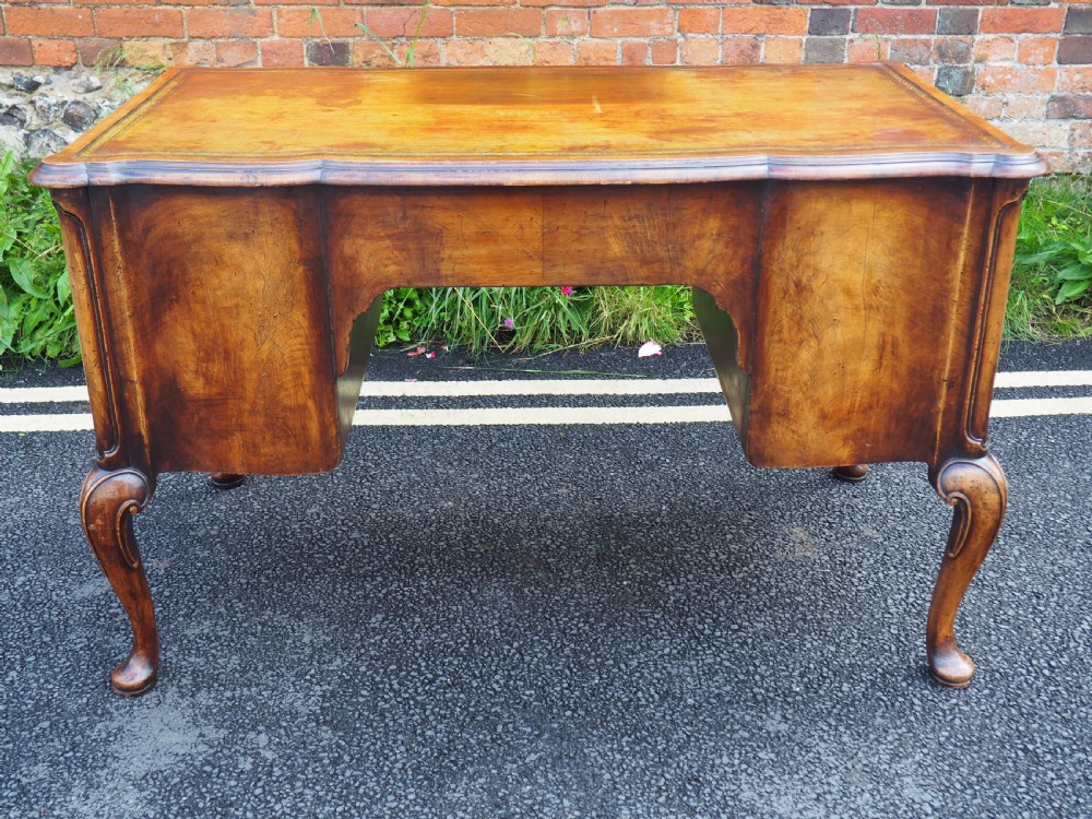 Walnut kneehole desk View VIII
