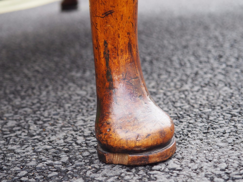 Walnut kneehole desk View XIII