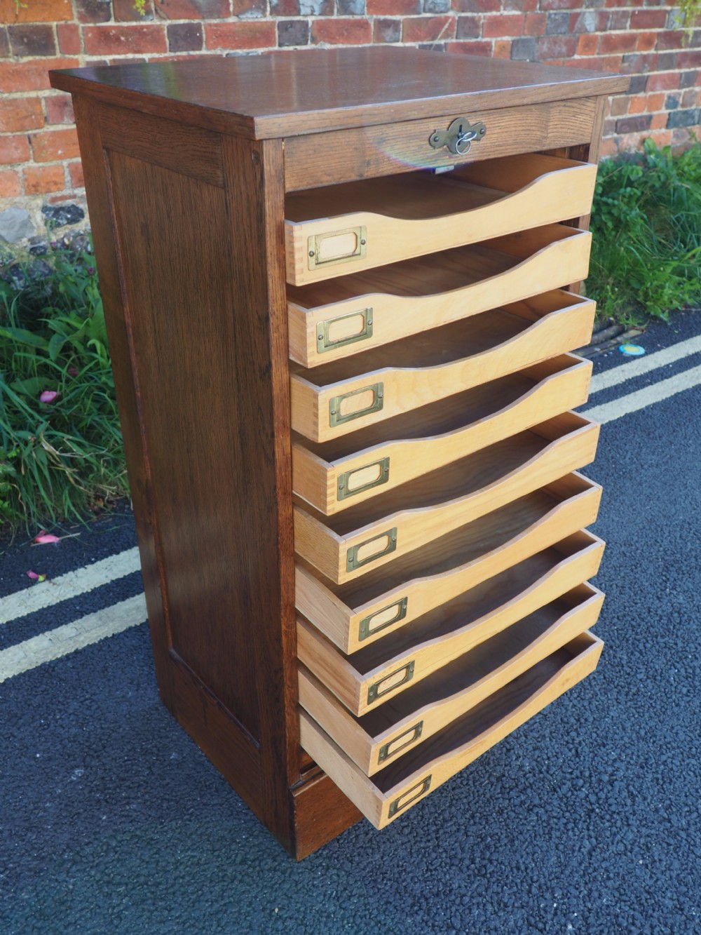 Oak filing cabinet View VII