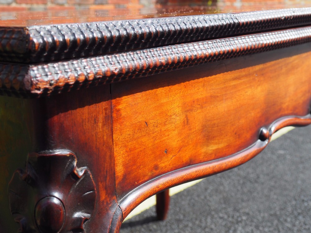 Continental dining table View V
