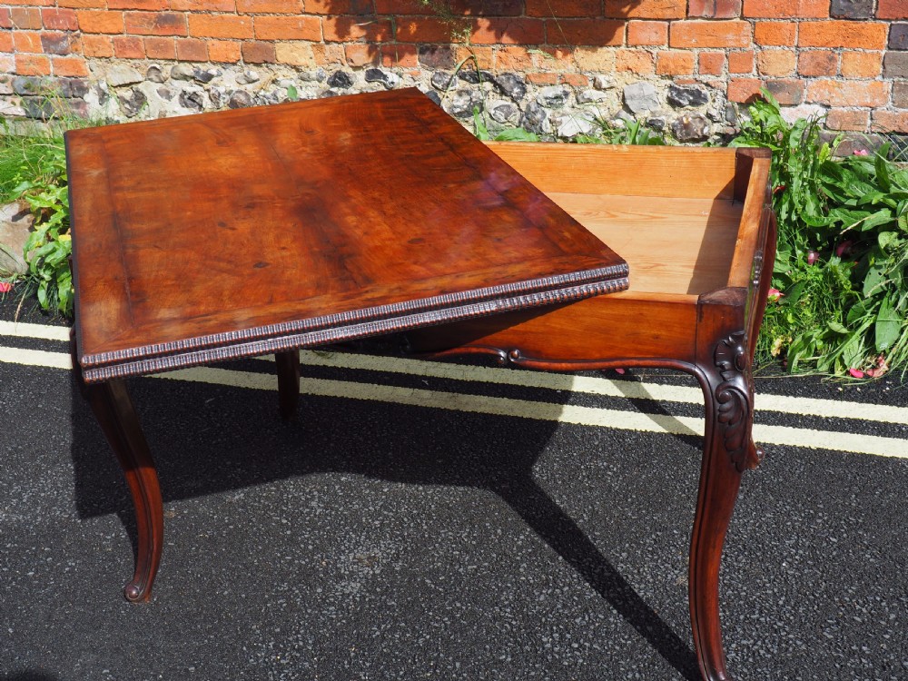 Continental dining table View VII