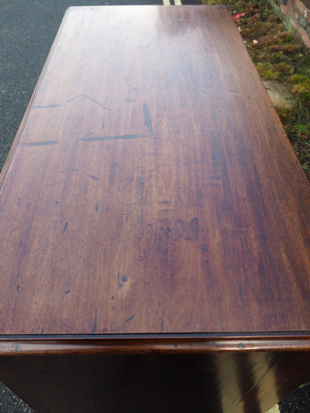 Georgian mahogany chest View III