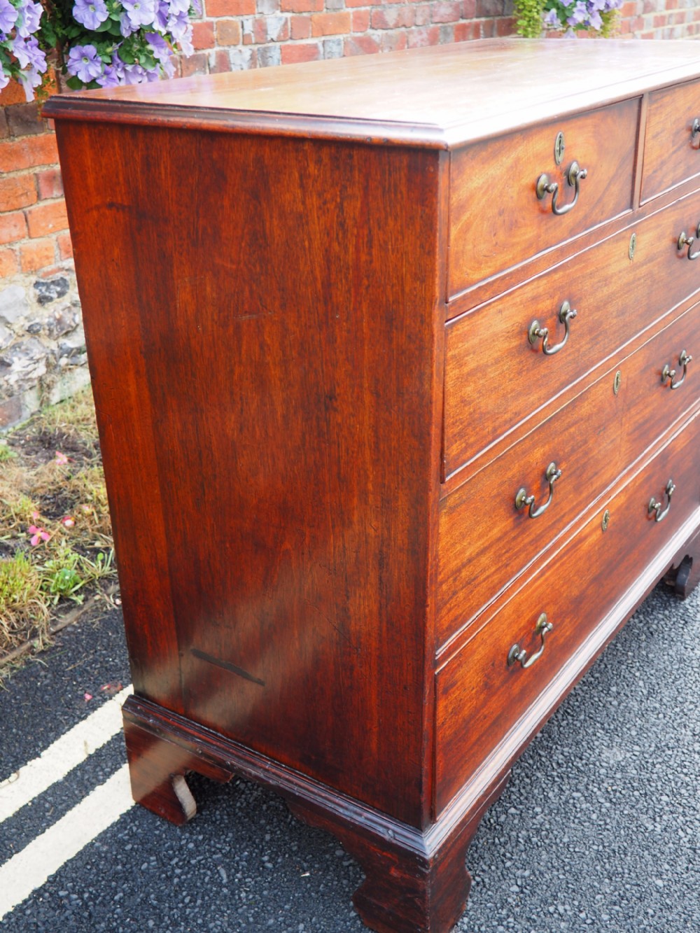 Georgian mahogany chest View IV