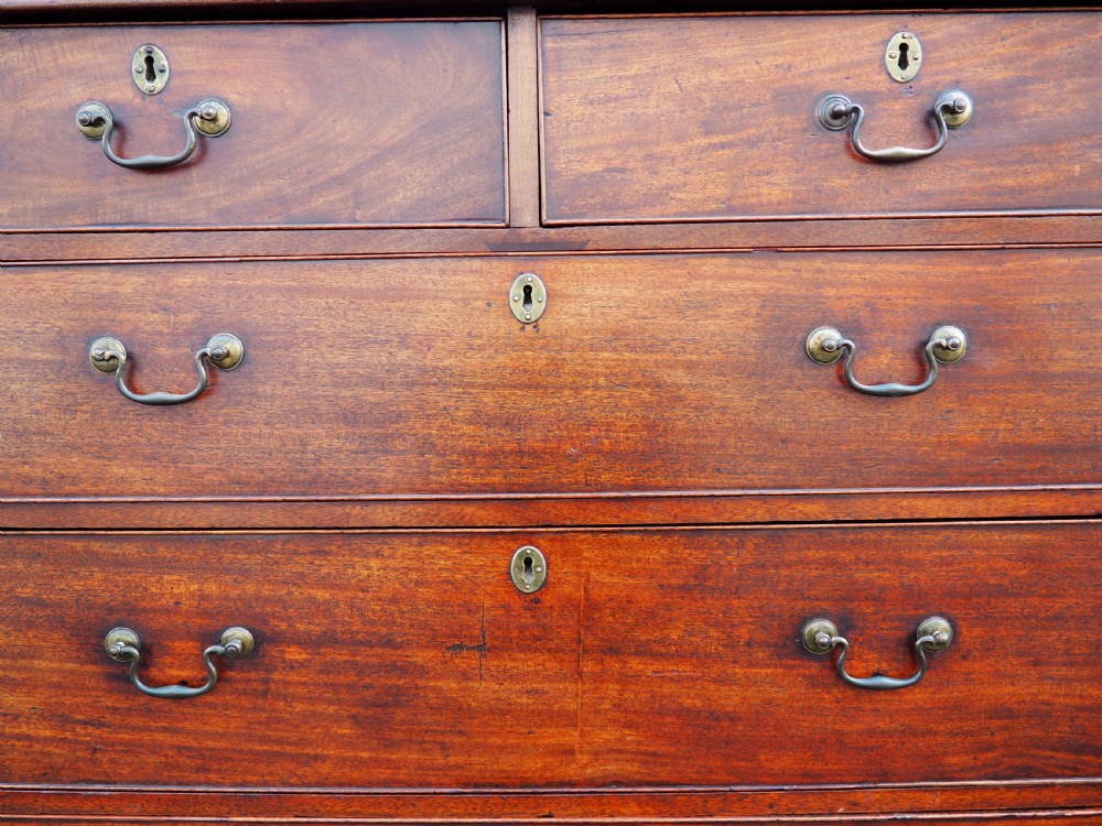 Georgian mahogany chest View X