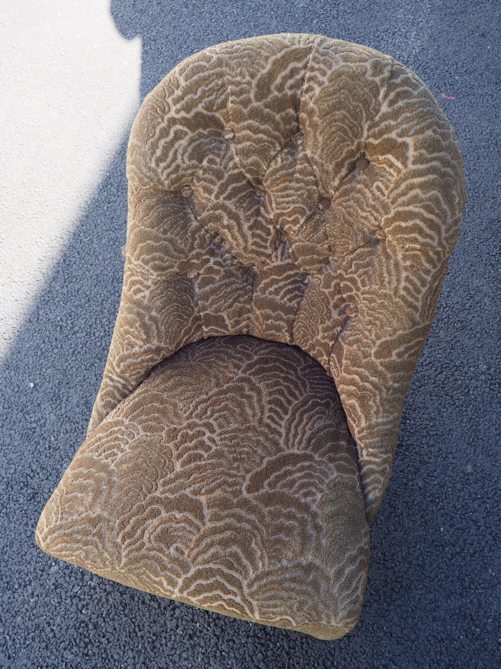 Diminutive Walnut chair View VIII