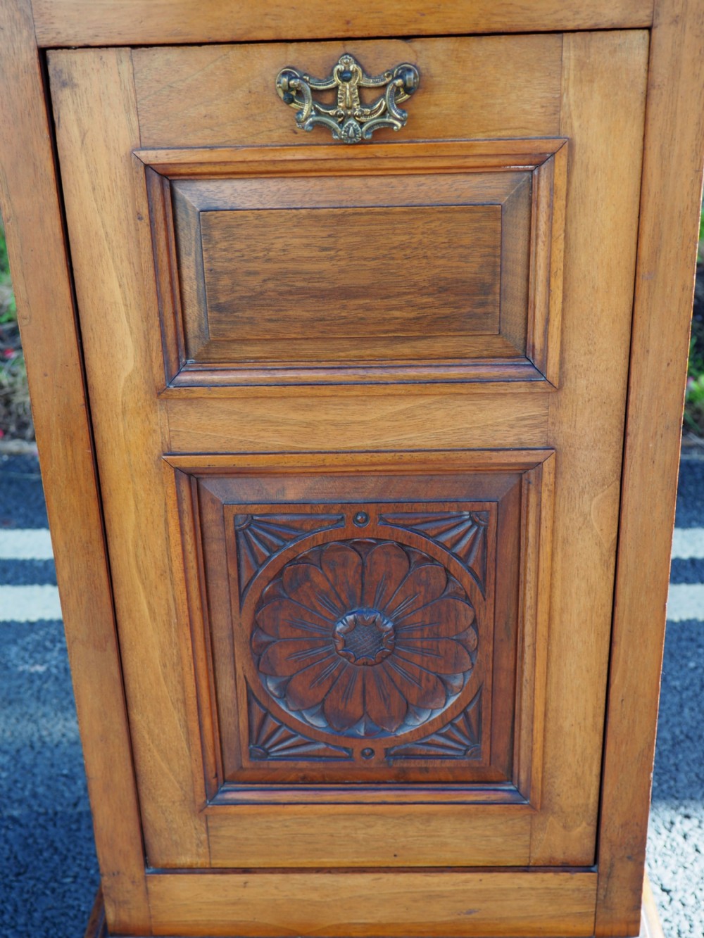 Mahogany coal purdonium View VI