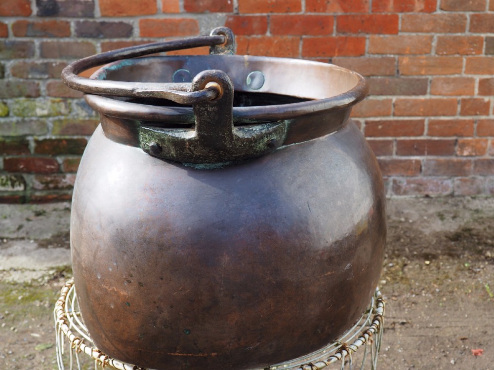 Large copper bucket View IV
